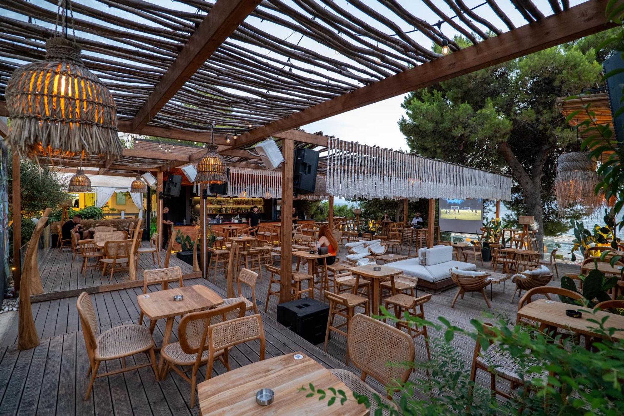 Hotel Sejko Sarandë Esterno foto