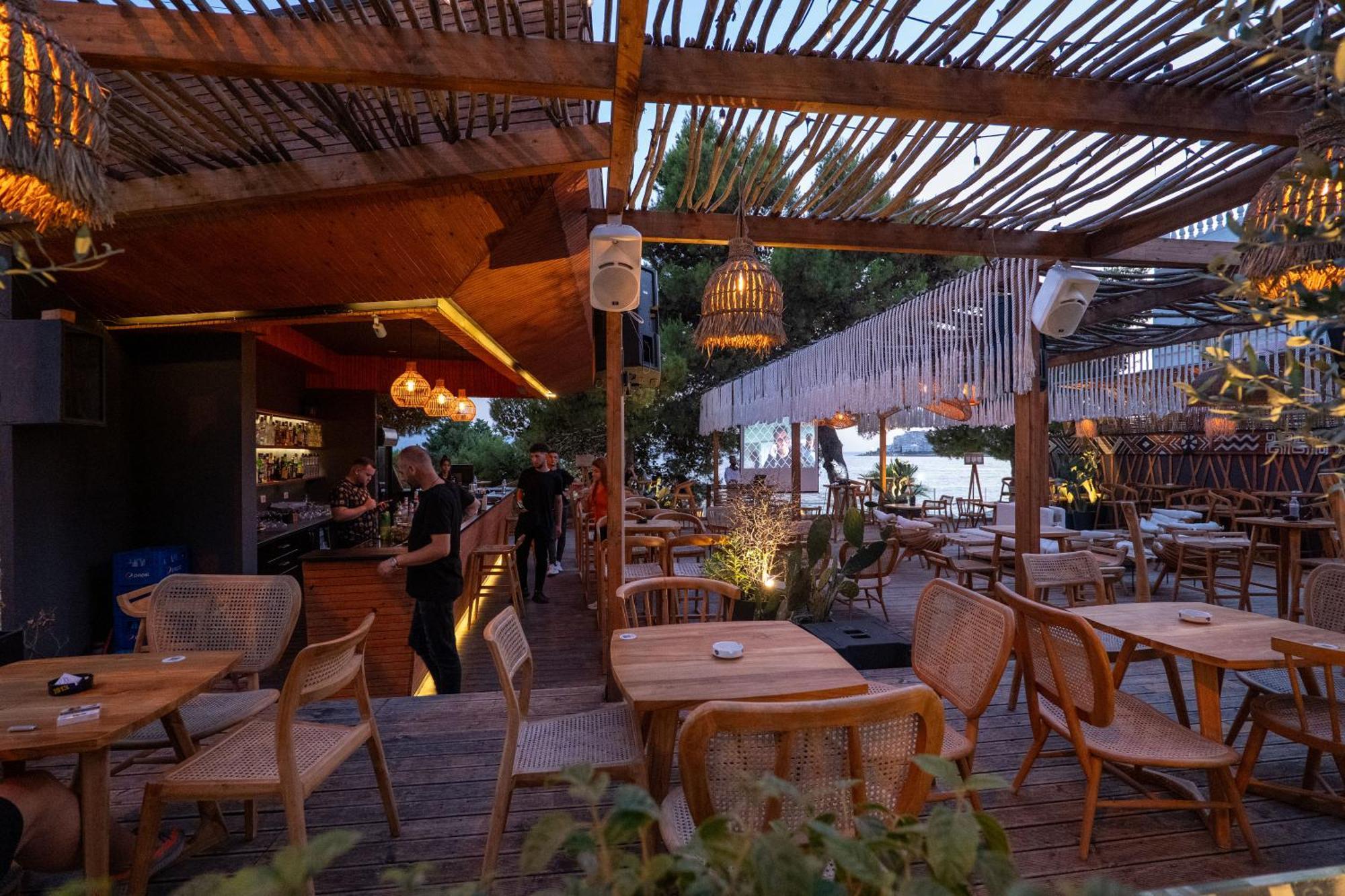 Hotel Sejko Sarandë Esterno foto