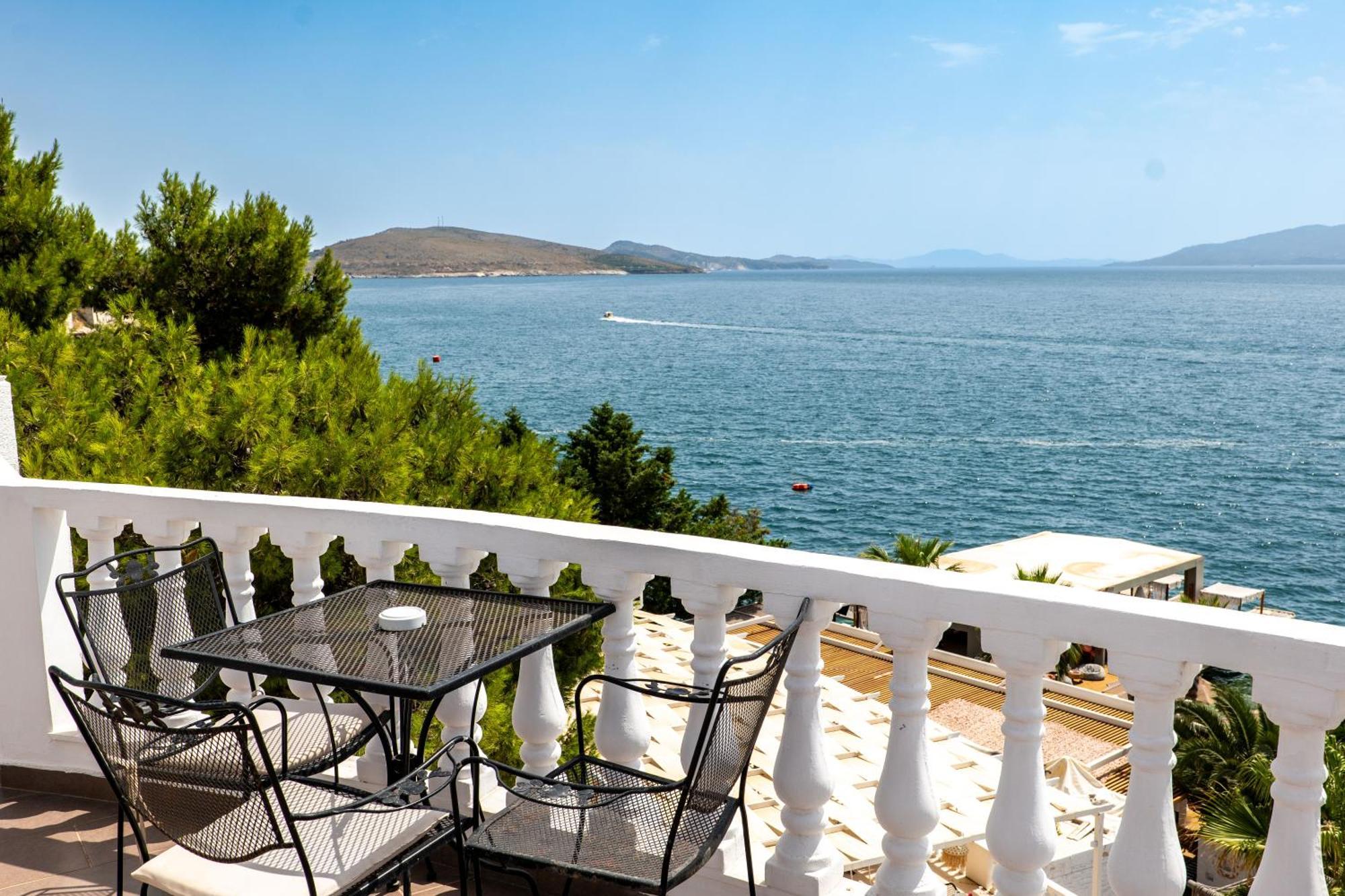 Hotel Sejko Sarandë Esterno foto