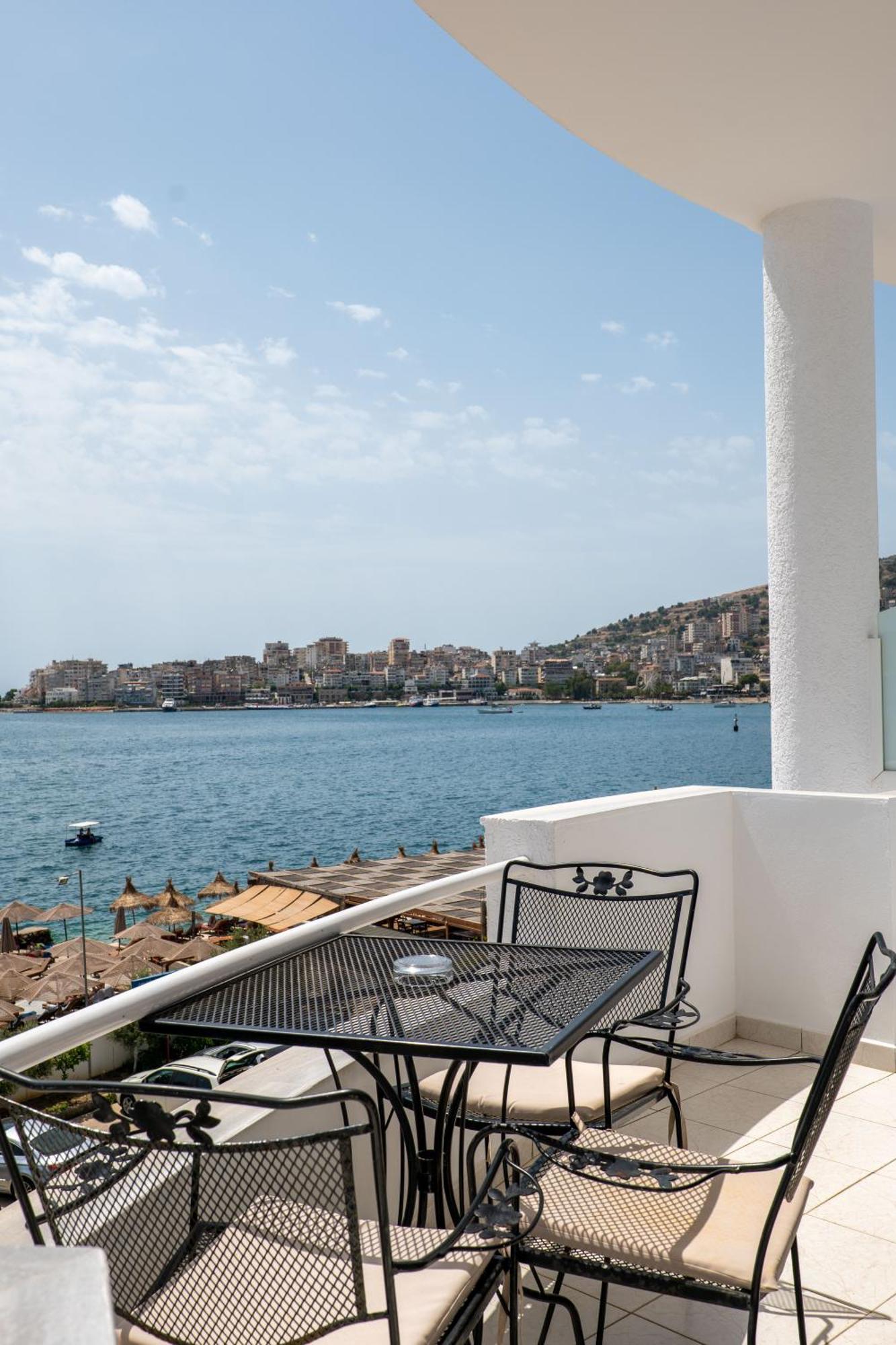 Hotel Sejko Sarandë Esterno foto