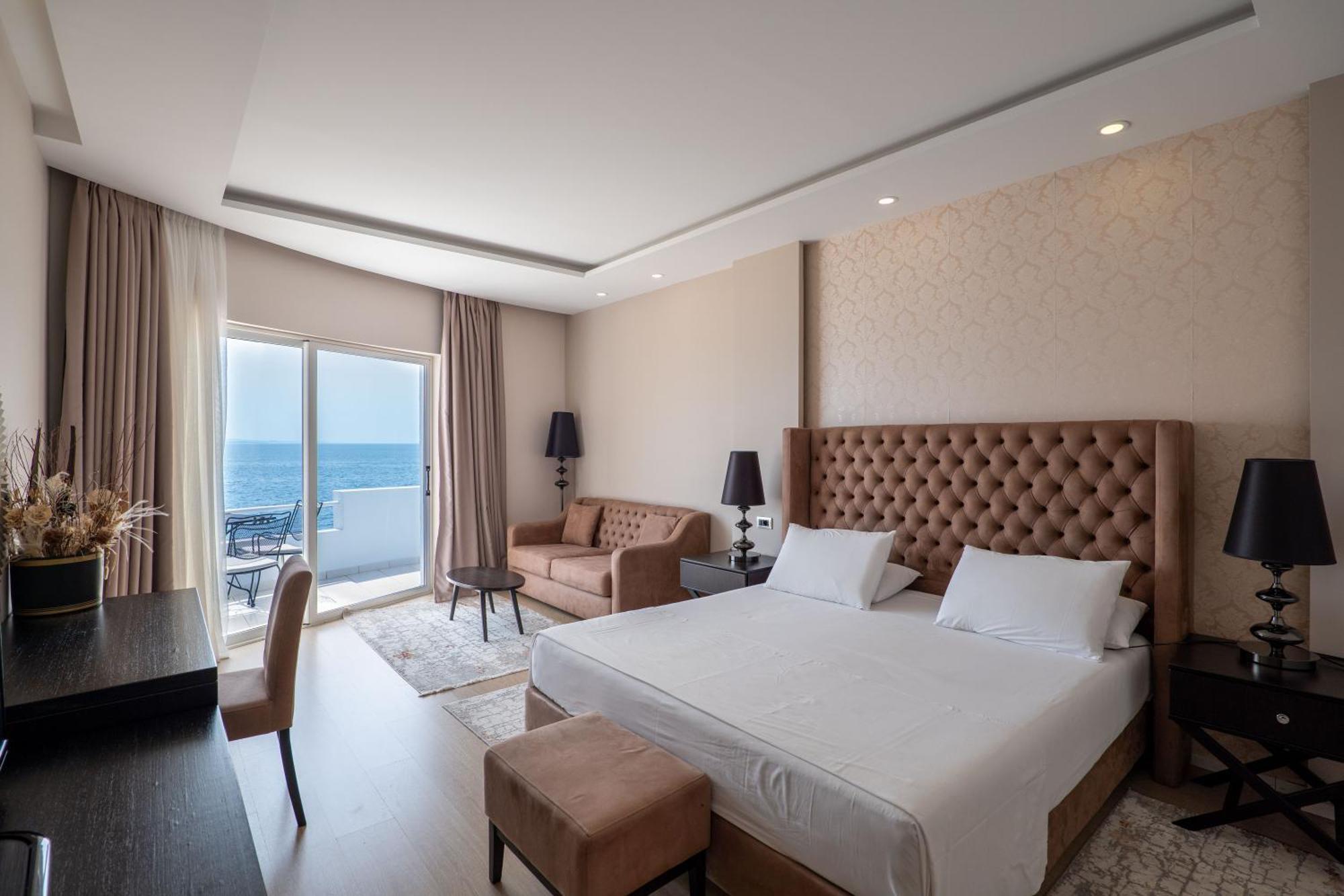 Hotel Sejko Sarandë Esterno foto