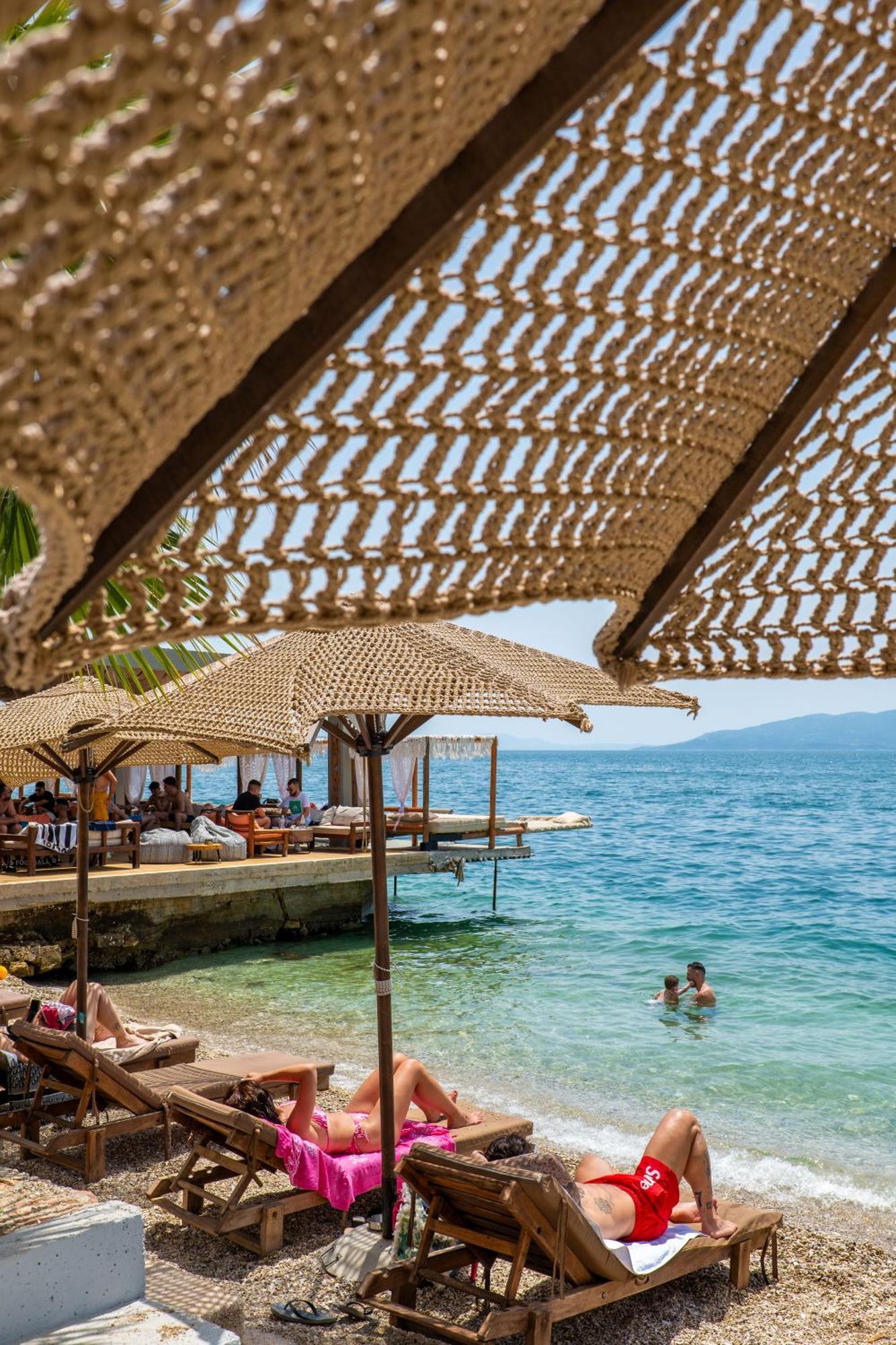 Hotel Sejko Sarandë Esterno foto