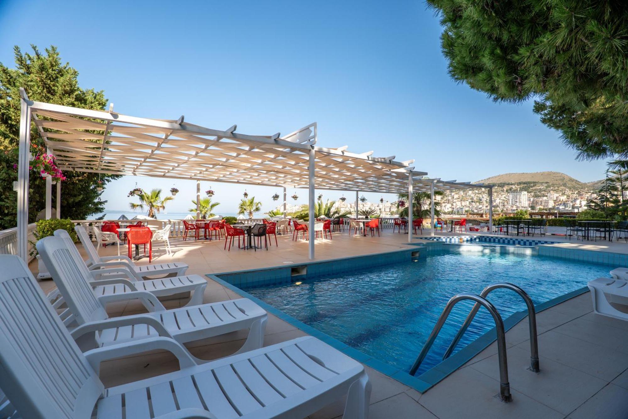 Hotel Sejko Sarandë Esterno foto