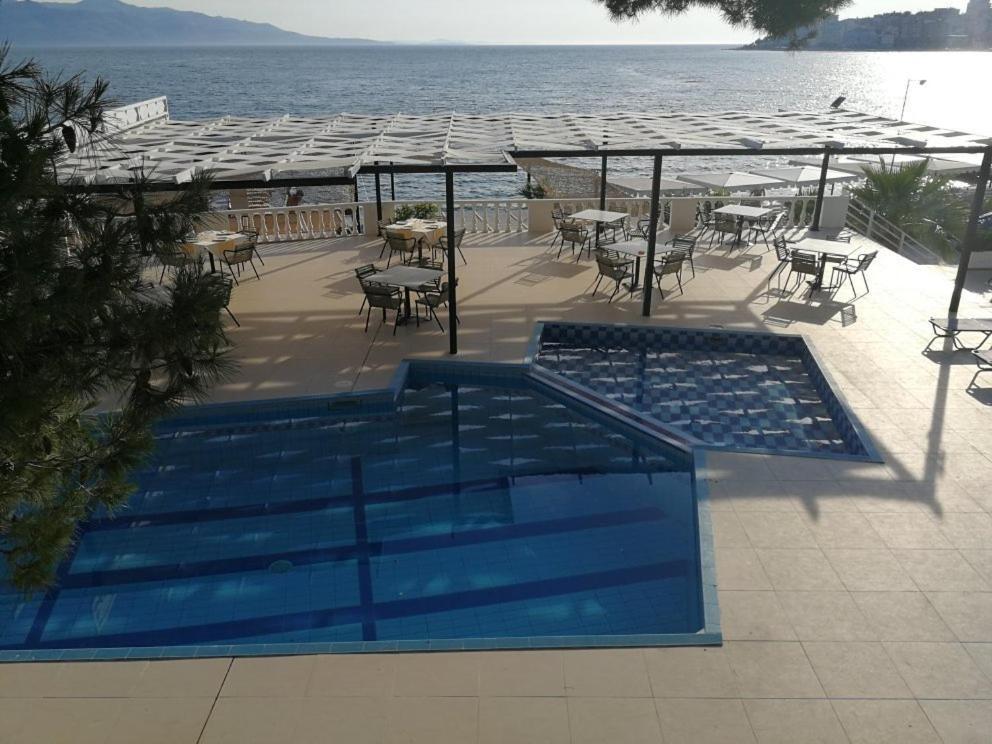 Hotel Sejko Sarandë Esterno foto